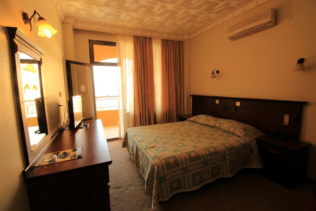 Hotel Golmar Beach Ичмелер Экстерьер фото